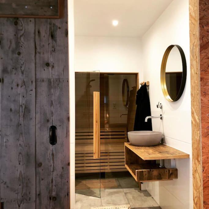 Luxurious Appartement With Sauna And Kitchen In Center Of Dordrecht Exteriör bild
